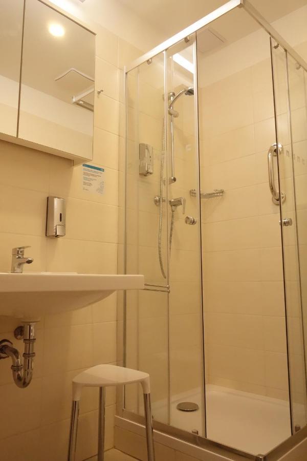 Hotel Astoria ياخيموف المظهر الخارجي الصورة