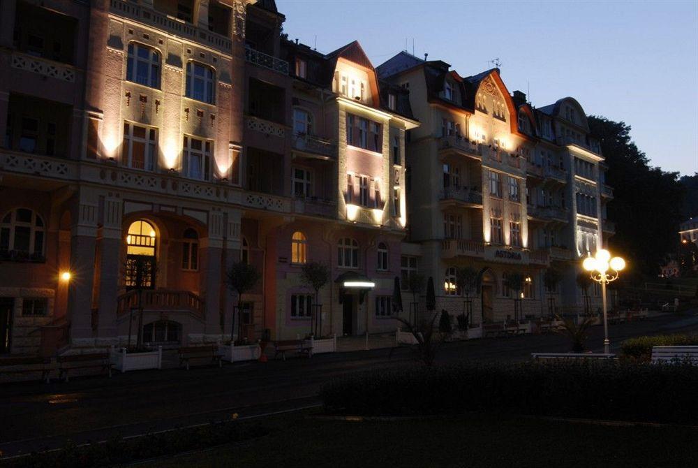 Hotel Astoria ياخيموف المظهر الخارجي الصورة
